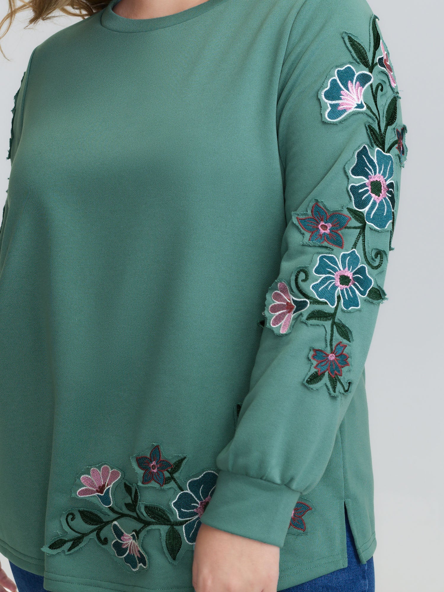 Floral Applique Embroidery Stretchy Sweatshirt