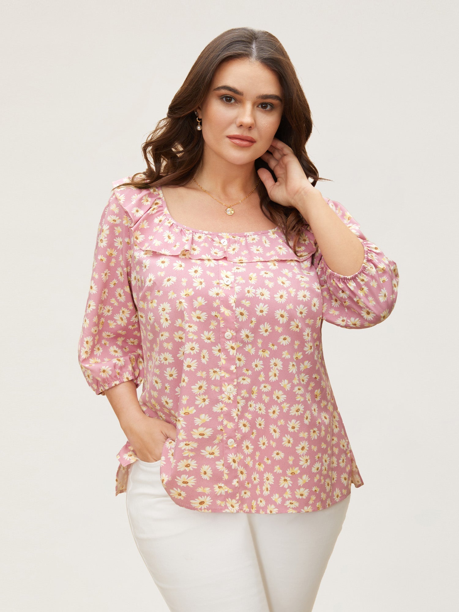 Daisy Patterned Ruffled Collar Blouse